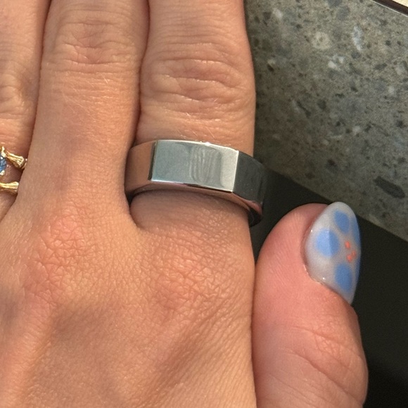 Oura Silver Ring - Picture 2 of 2